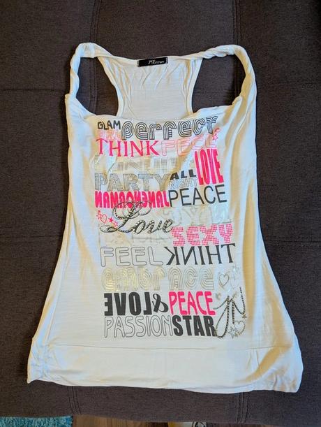 Biele tricko s napismi, l