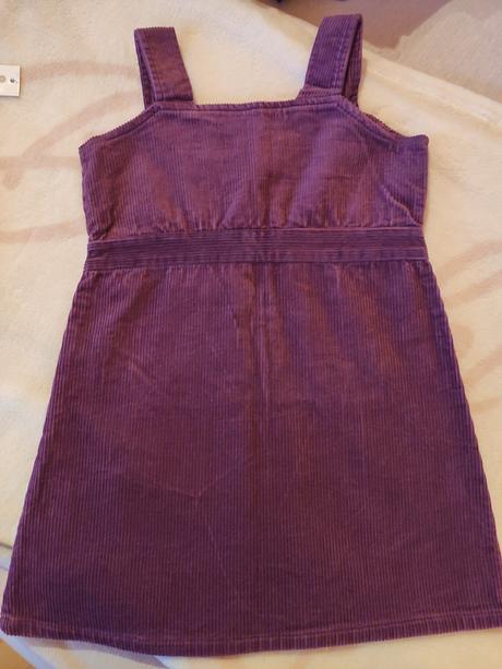 Menžestrové šaty, 116