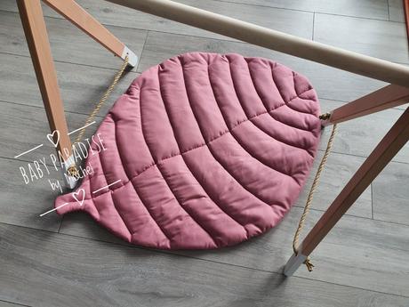 Podložka na hranie v tvare listu (tyrkysová),