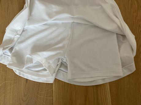 Športové kraťasy, 128