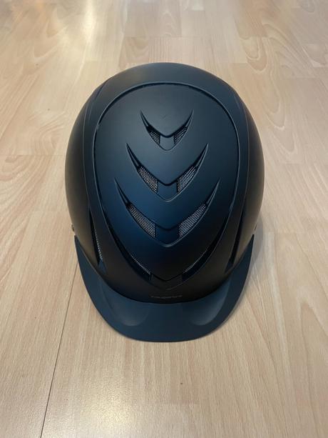 Jazdecká prilba fouganza decathlon v. s, 