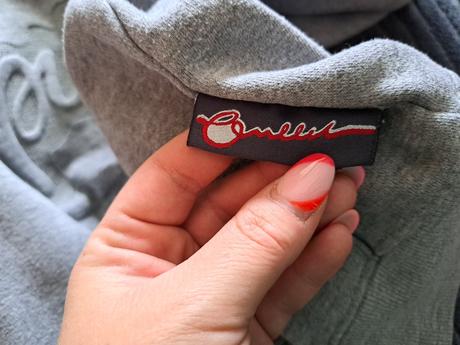 Hrubšia mikinka, 128