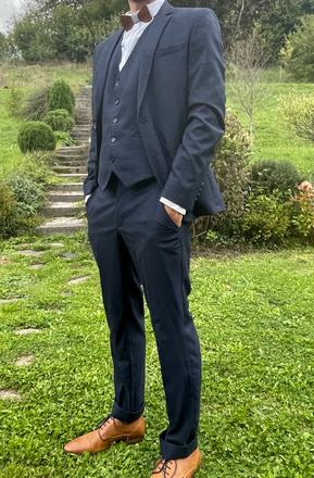 Predám krásny 3 dielny oblek, <50