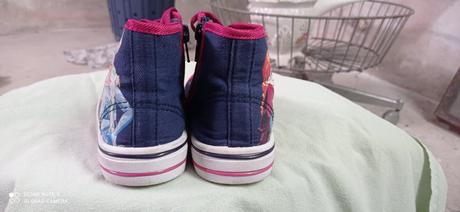 Dievčenské tenisky, 30