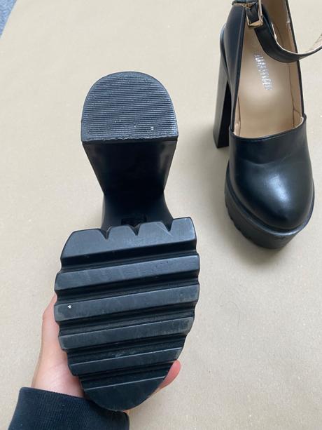 Topánky na opätku s vysokou platformou, 36