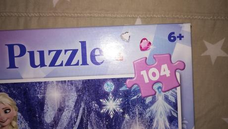 Puzzle frozen s kamienkami,