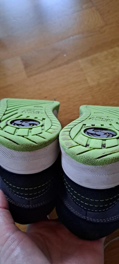 Prechodne topanky, lupilu,31