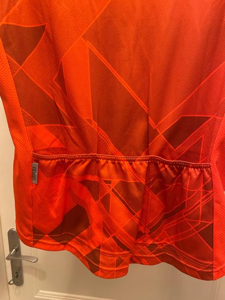 Dámsky cyklistický dres eleven, 42