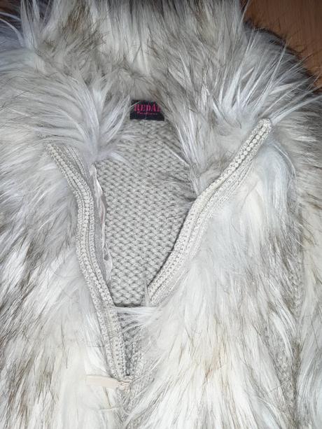 Chlpatá vestička, s