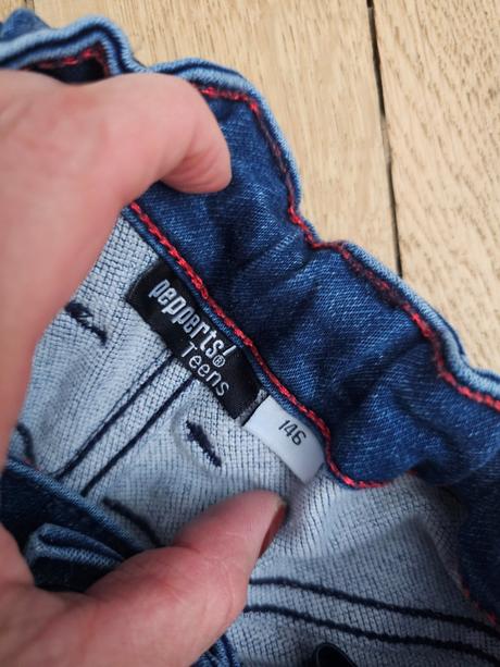 Šortky, pepperts,146