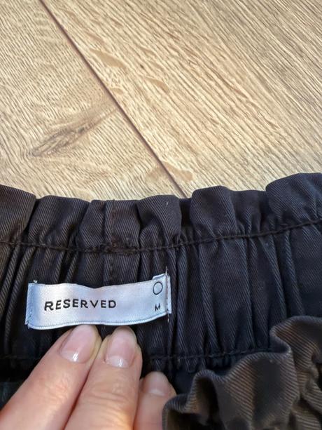 Cierne nohavice, reserved,m