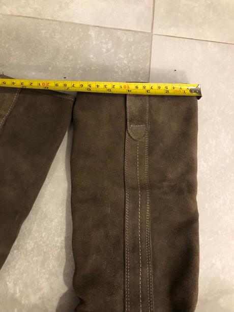 Cizmy z brusenej koze, 36