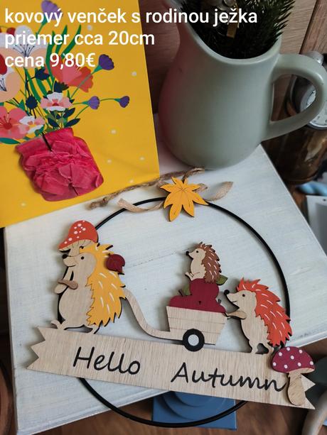 Kovový venček s rodinou ježka, 