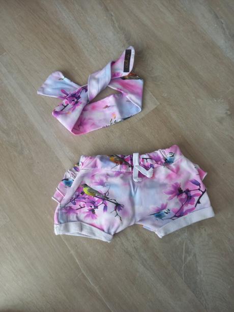 Set kraťasky+ čelenka, 86