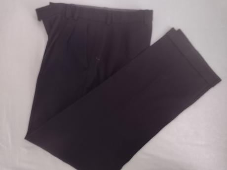 Pánsky čierny oblek, 50