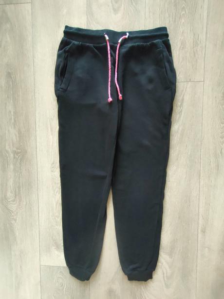 Dámske tepláky, veľ. xs (na cca 158 cm), xs