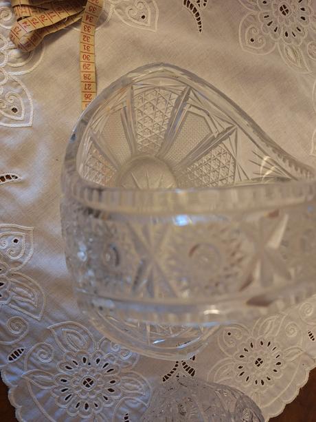 Kristalove sklenene kosiky, 