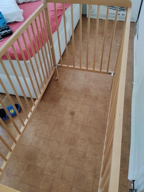Predám decku postieľku aj madrac, šírka (cm): 60,dĺžka (cm): 120