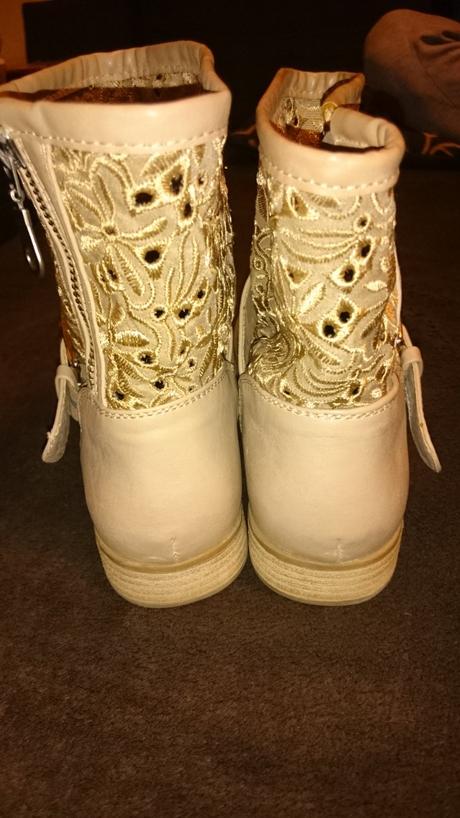 Béžové kozačky ccc, 37