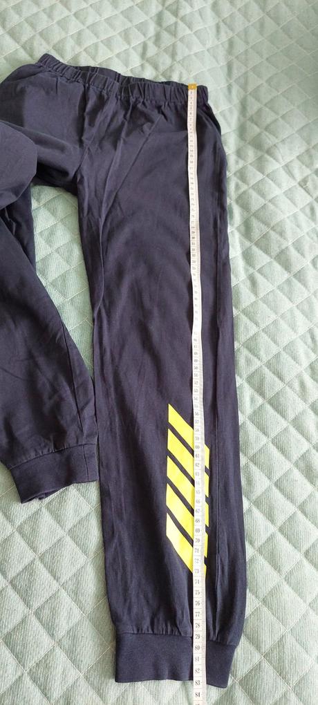 Pyžamko 134/140, 134