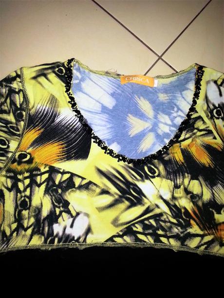 Úžasná tunika crisca s vykamienkovaným výstrihom, xl