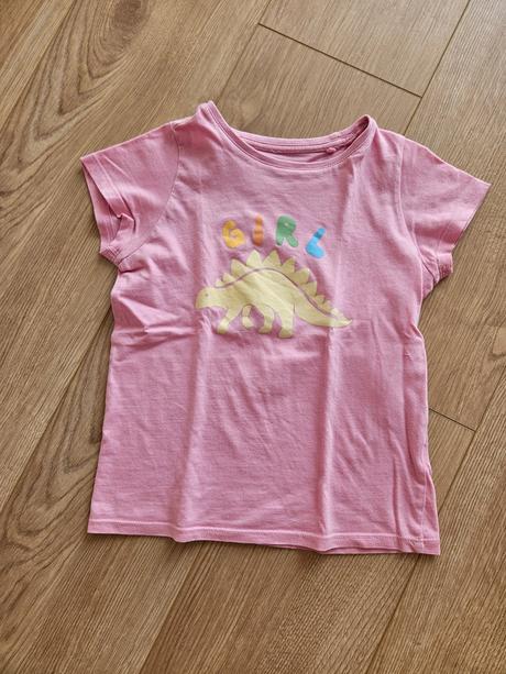 Balík letného oblečenia, 122–134