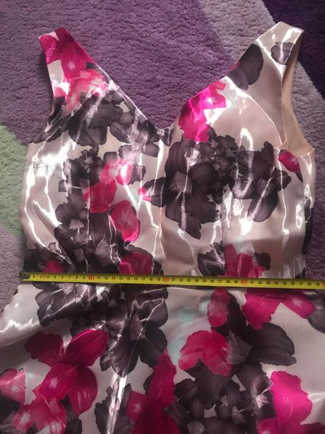 Spolocenske saty cyklamen kvety, 40