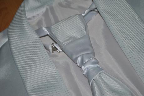 Svadobná vestička s kravatou, l