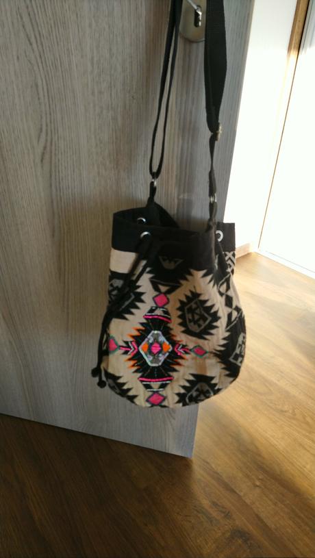 Taška cez plece, 