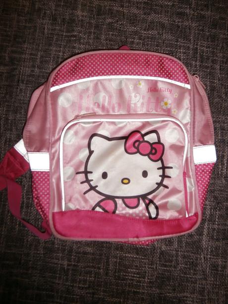 Ruksak hello kitty, 