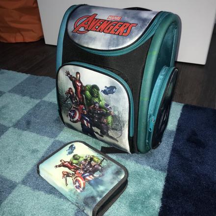 Školská taška avengers + zadarmo 2 peračníky,
