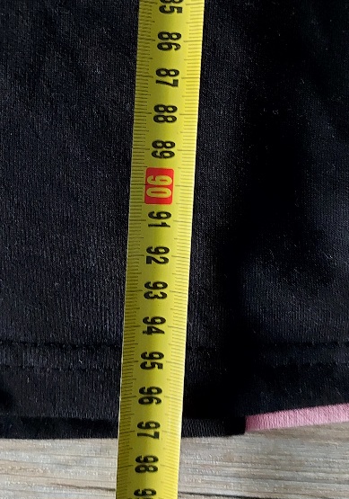 Čierno ružové šaty, 42