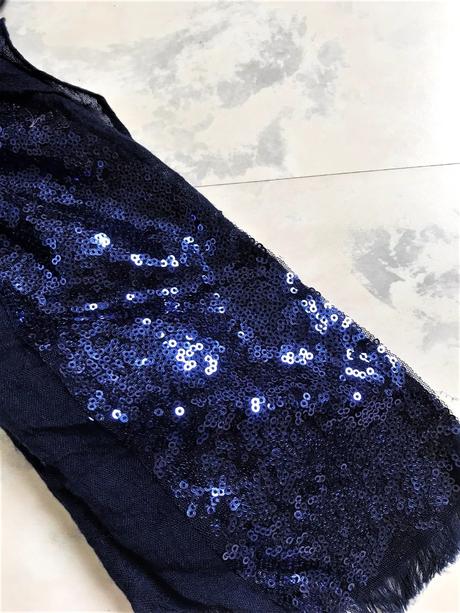 Trblietavý prehoz na večerné šaty, 4xl