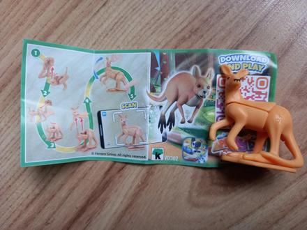 Kinder hračka kengura, 