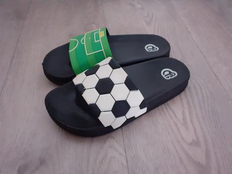 Dedoles šľapky futbal, 31