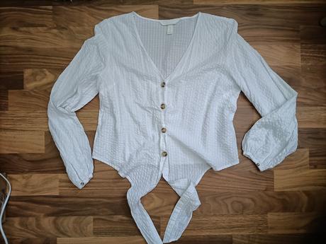 Krásna dámska biela blúzka s viazaním, h&m,40