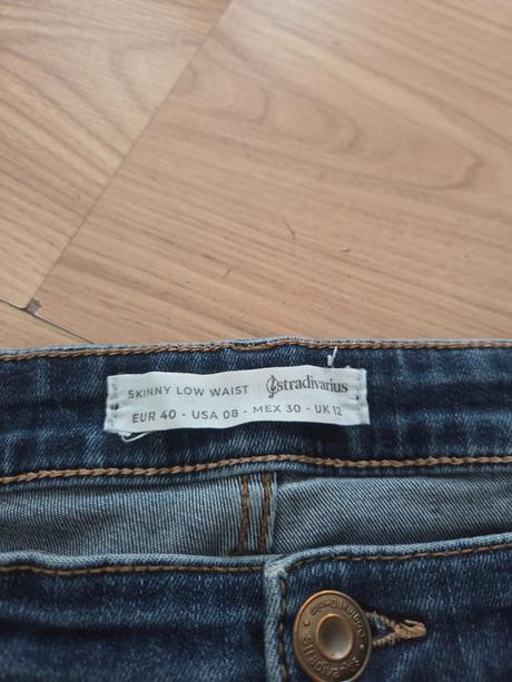 Džínsy, stradivarius,40