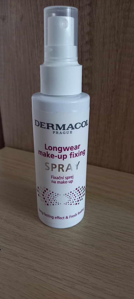 Fixačný sprej dermacol, 