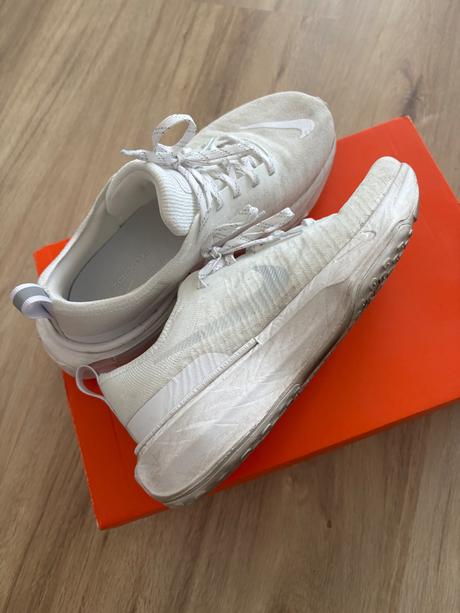 Nike invincible vel.39, nike,39