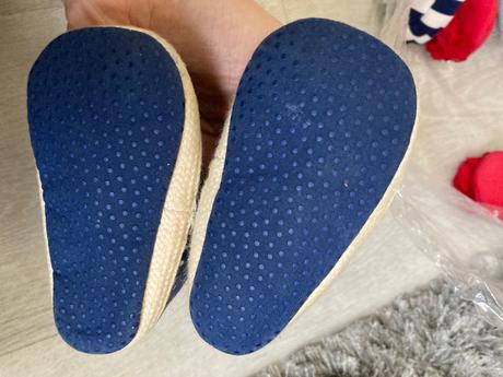 Krasne bodkovaný capacky, h&m,18