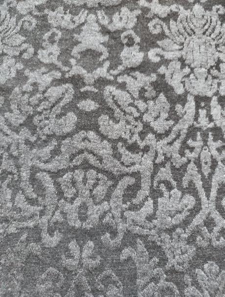 Elegantne tricko s ornamentmi a ozdobnym vystrihom, f&f,38