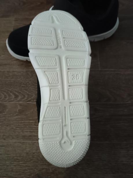 Nenosené tenisky, decathlon,36
