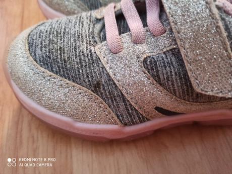 Blikajuce tenisky-vd 15 cm, lupilu,24