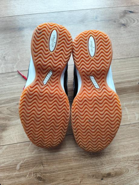 Halové tenisky, perfektný stav, lotto,36