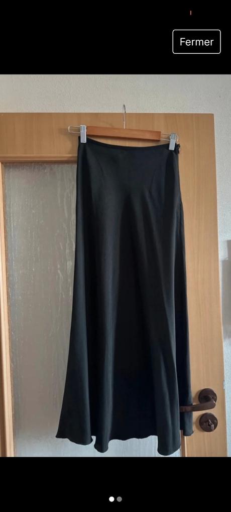 Saténová sukňa m, l, 38