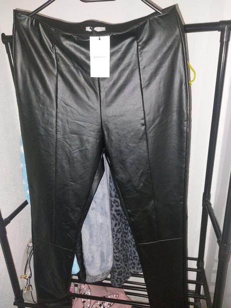 Koženkove nohavice, gate,40