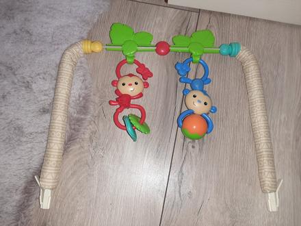 Hrazdička na lehátko fisher price,