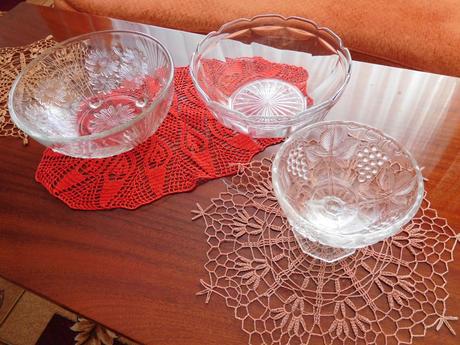 Sklenené misy, 