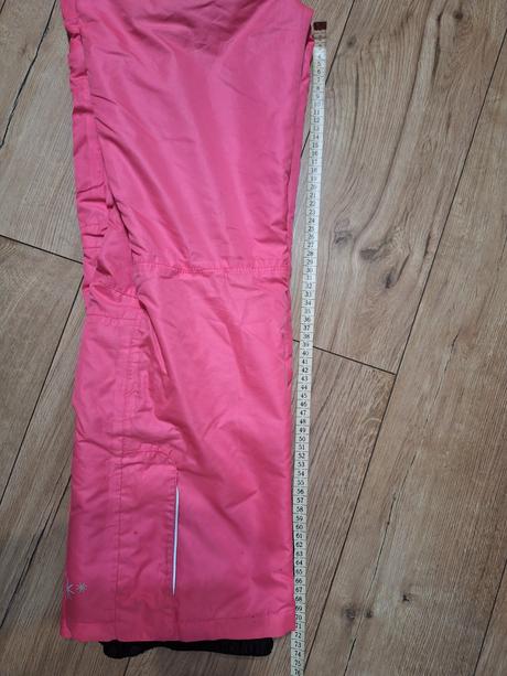 Dievčenské oteplovaky, 152