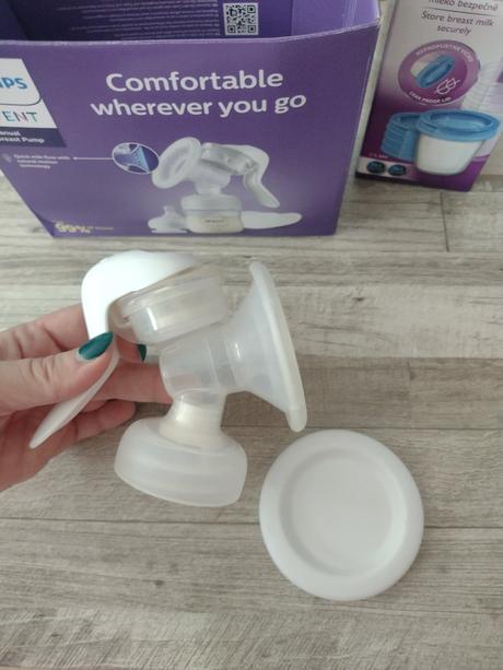 Odsávačka na mlieko avent,